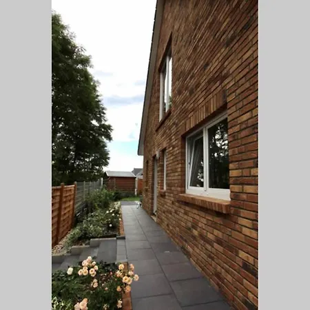 Apartment 2 Raum Wohnung, Kuche, Wc Mit Dusche, 2 Terassen - 800 M Strand!