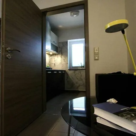 Apartment 2 Raum Wohnung, Kuche, Wc Mit Dusche, 2 Terassen - 800 M Strand!